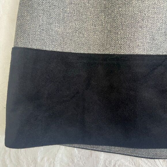 I love Ronson NWT Gray Black Color Block Mini Skirt with Suede Trim Size Medium - Picture 5 of 11